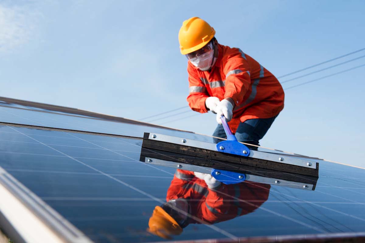 DOs and DON’Ts of Solar Power Maintenance